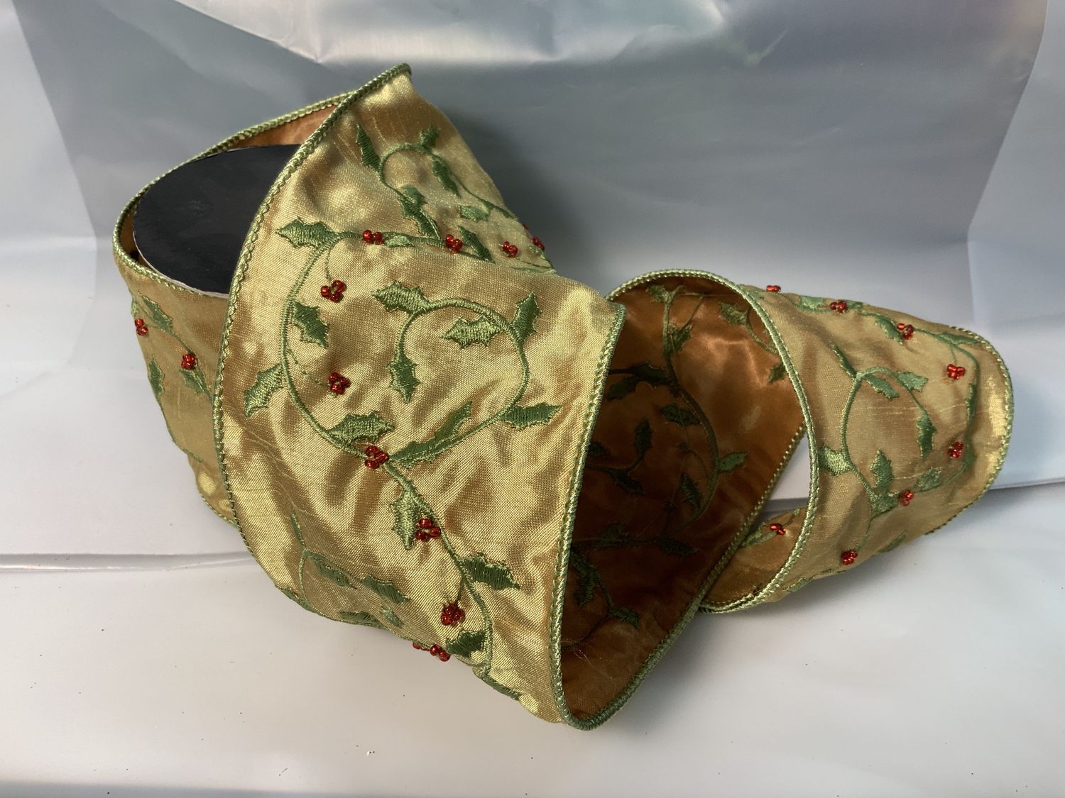Ribbon, gold w/ holly beaded