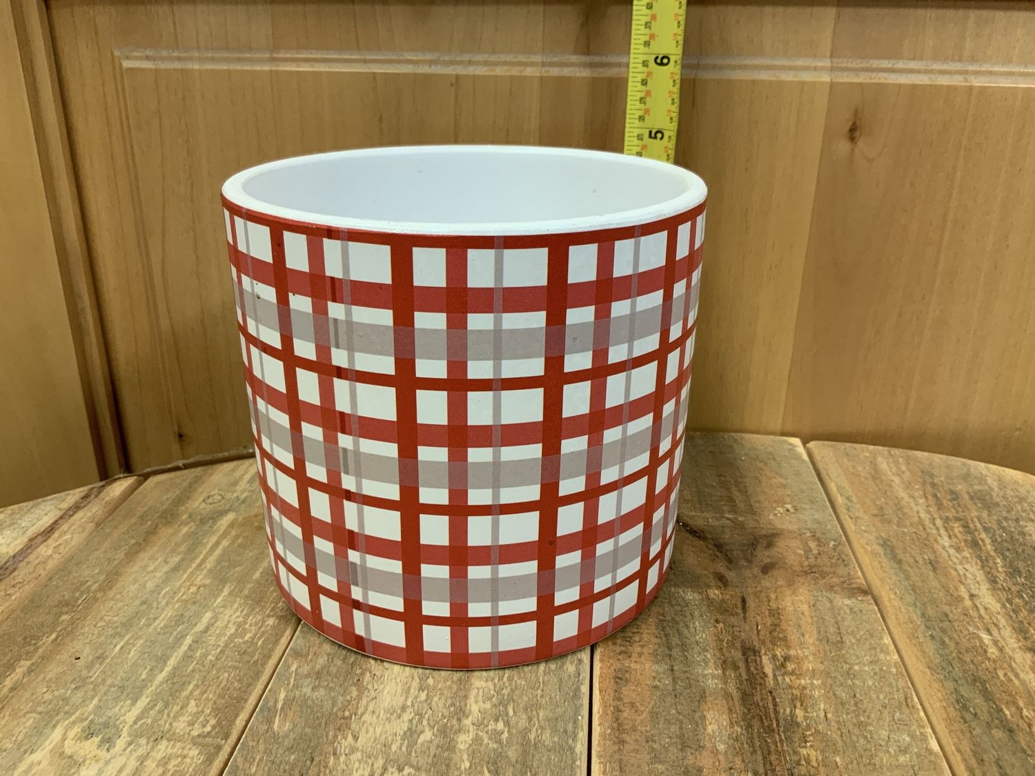 Pot, Plaid Red Grey White 5.25x4.75