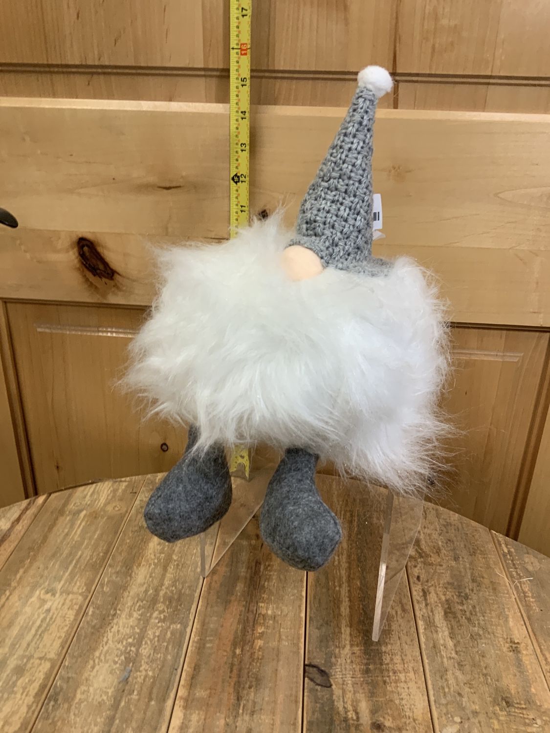 Gnome, Portly Sitting 10" gray hat