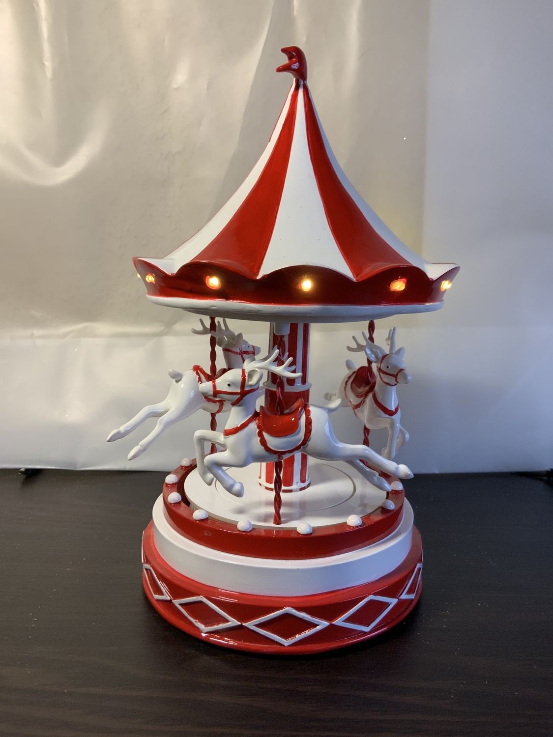 Music Box, Deer Carousel 10x6 R/W