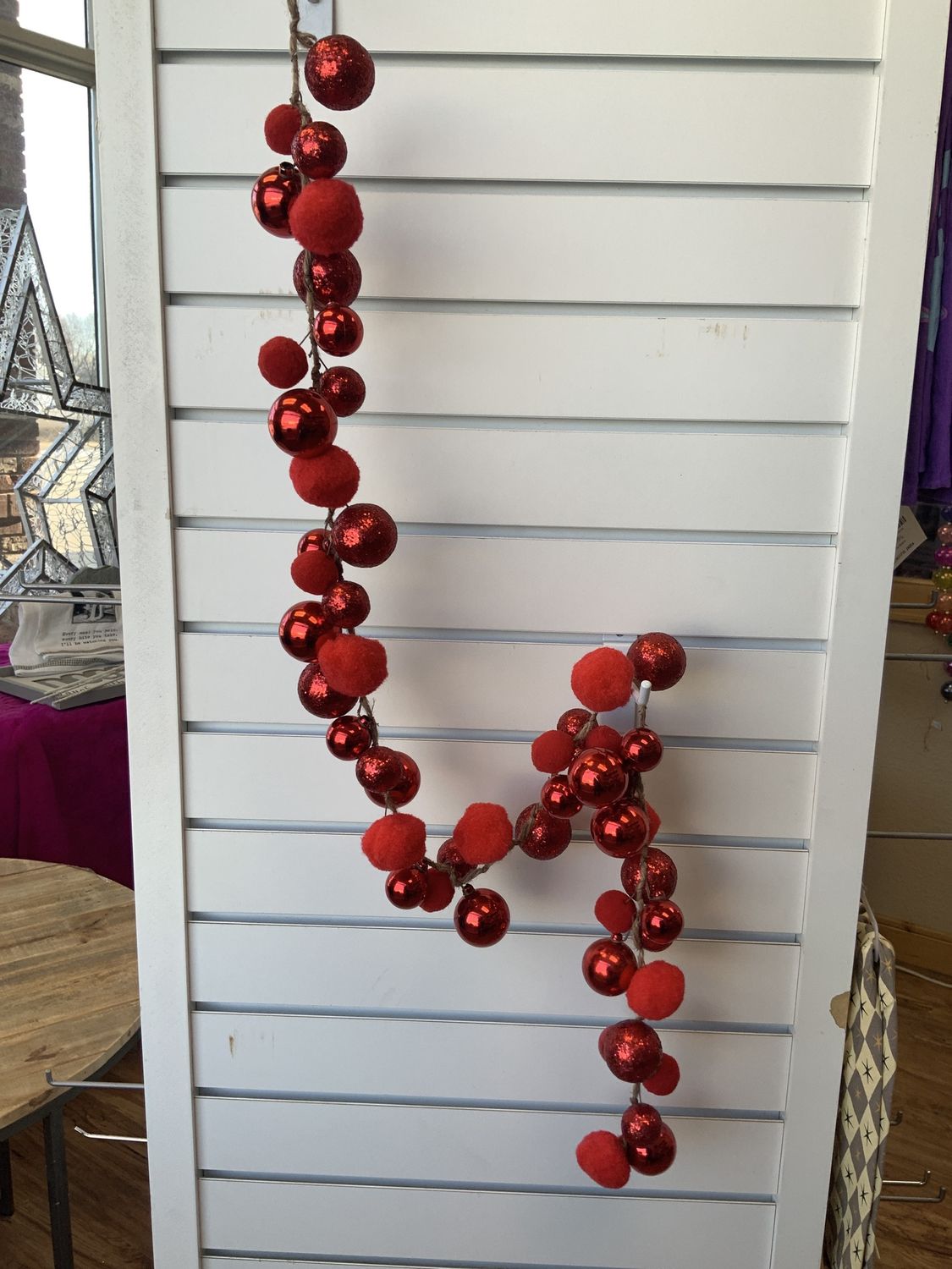 Garland, Red Balls 4' Red
