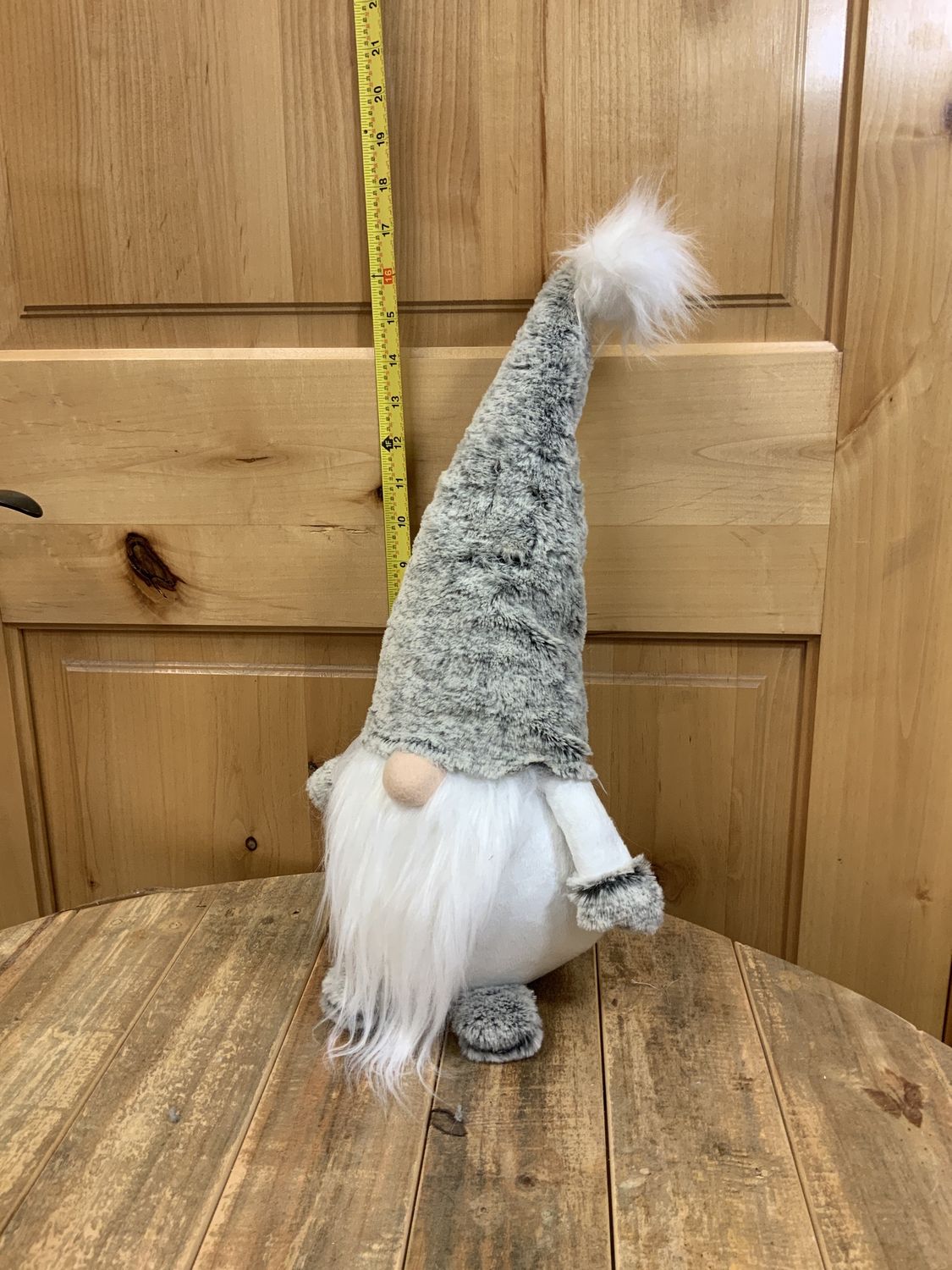 Gnome, Grey Fuzz Wh Body sitting