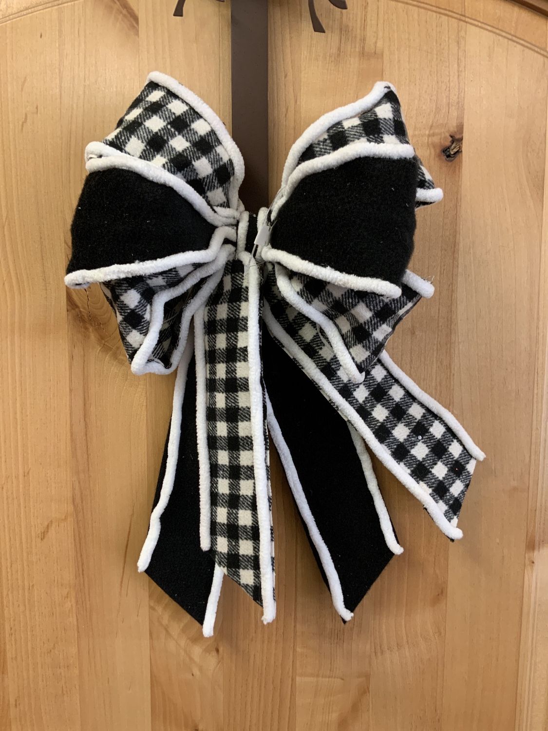 Bow, Buffalo Plaid 16.25"H