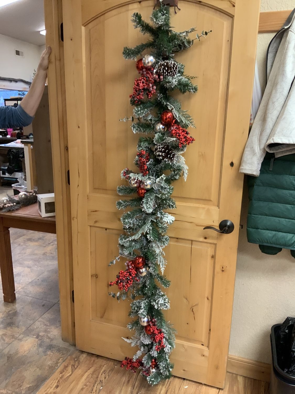 Garland, Flocked Red/Silver 6x16 flocked