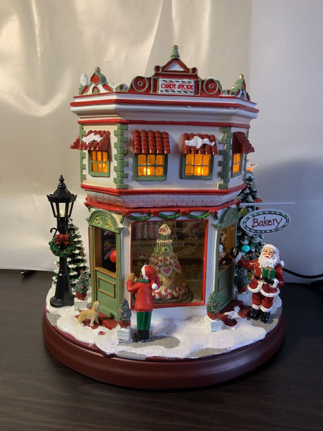 Music Box, Sweet Shop LED 2story