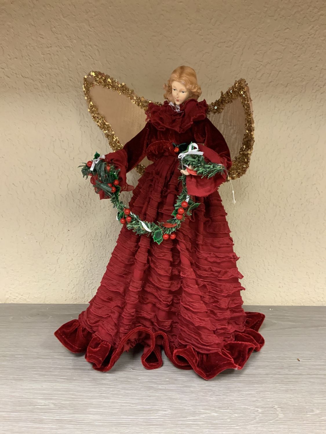 Tree Topper, Angel w/Garland 16" red