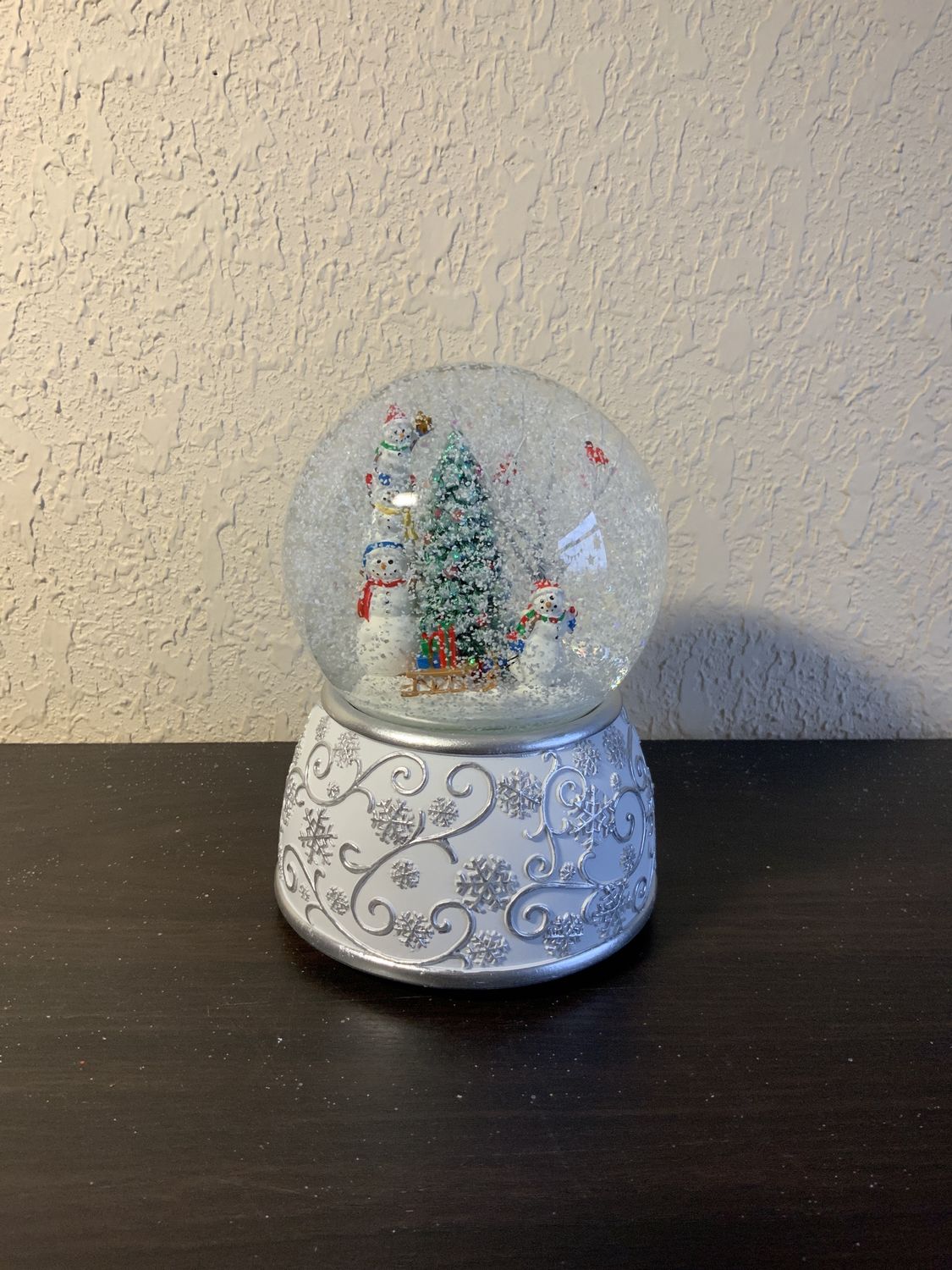 Snow Globe, Snowmen w/Tree 5" Windup