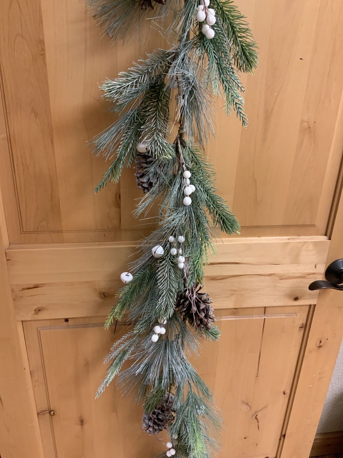 Garland, Pine Berry Bell 6' frst whte