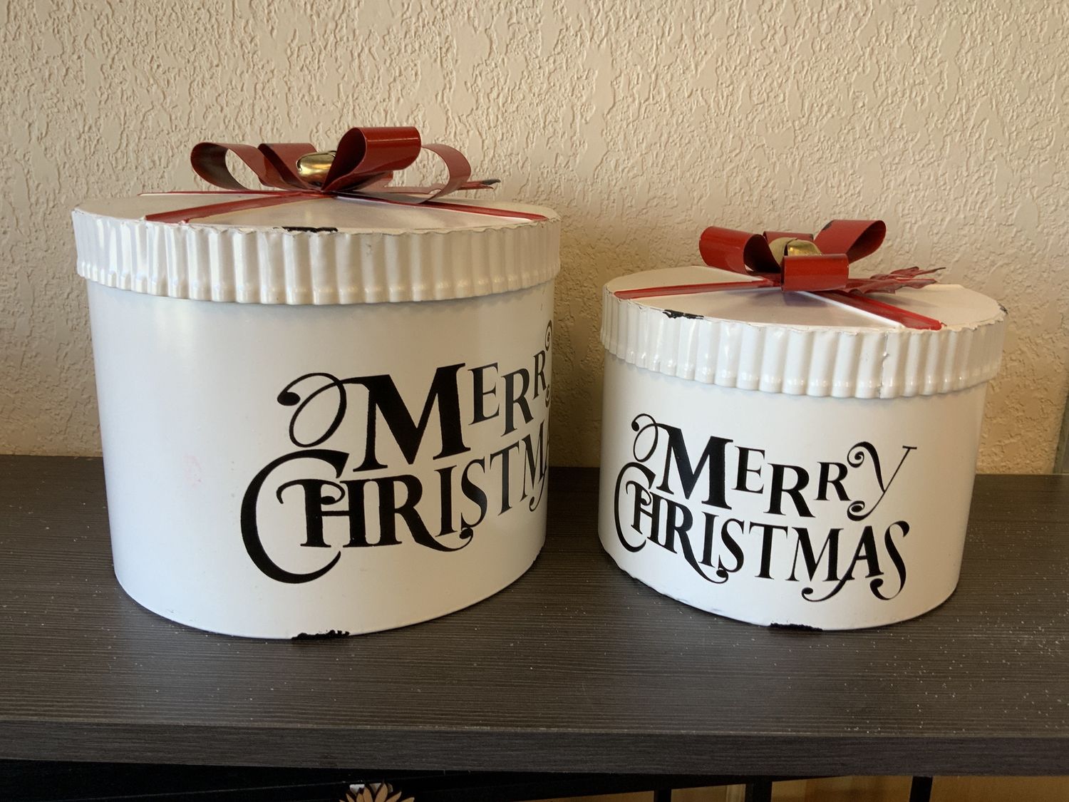 Tin Box, Merry Xmas 2 asst white