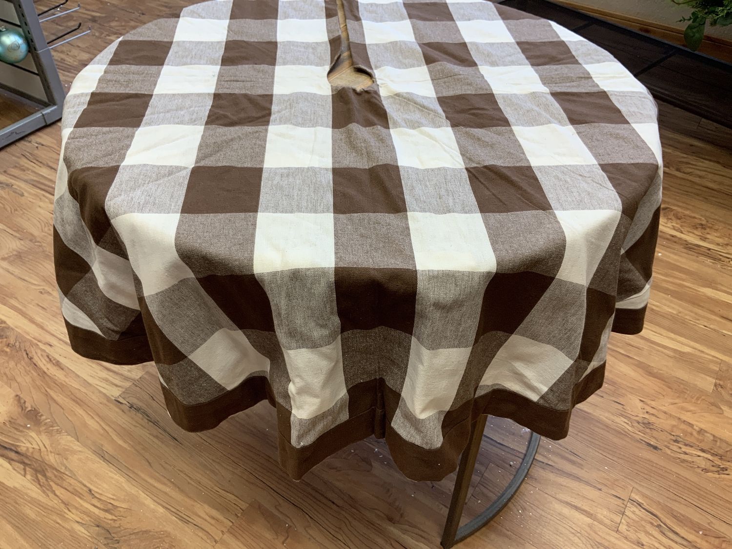 Tree Skirt, Buffalo Check LG Brown