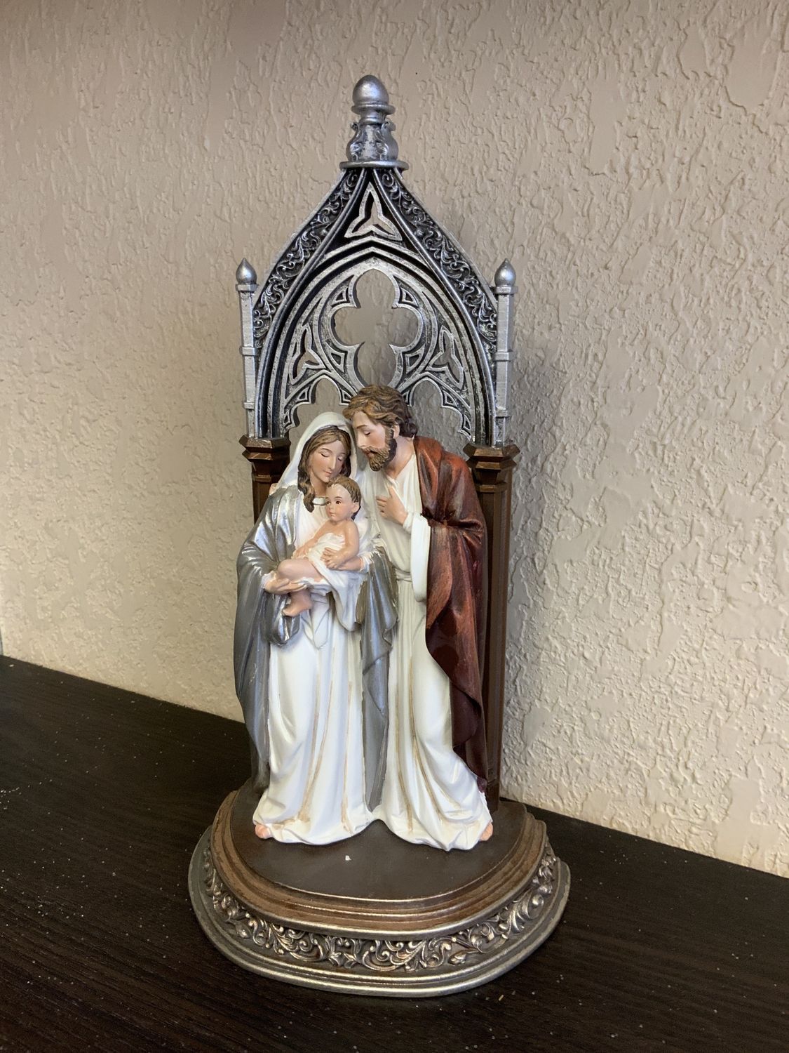 Holy Family w/Arch 11" BurgPwt