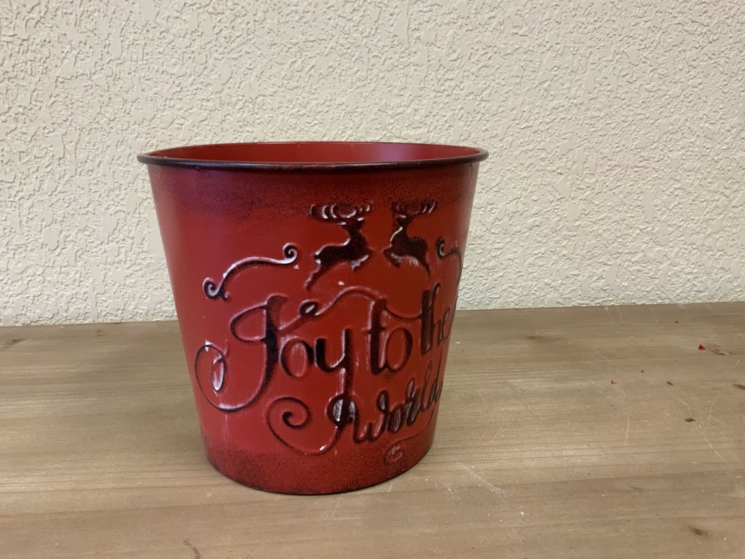 Bucket, Joy To The World red tin