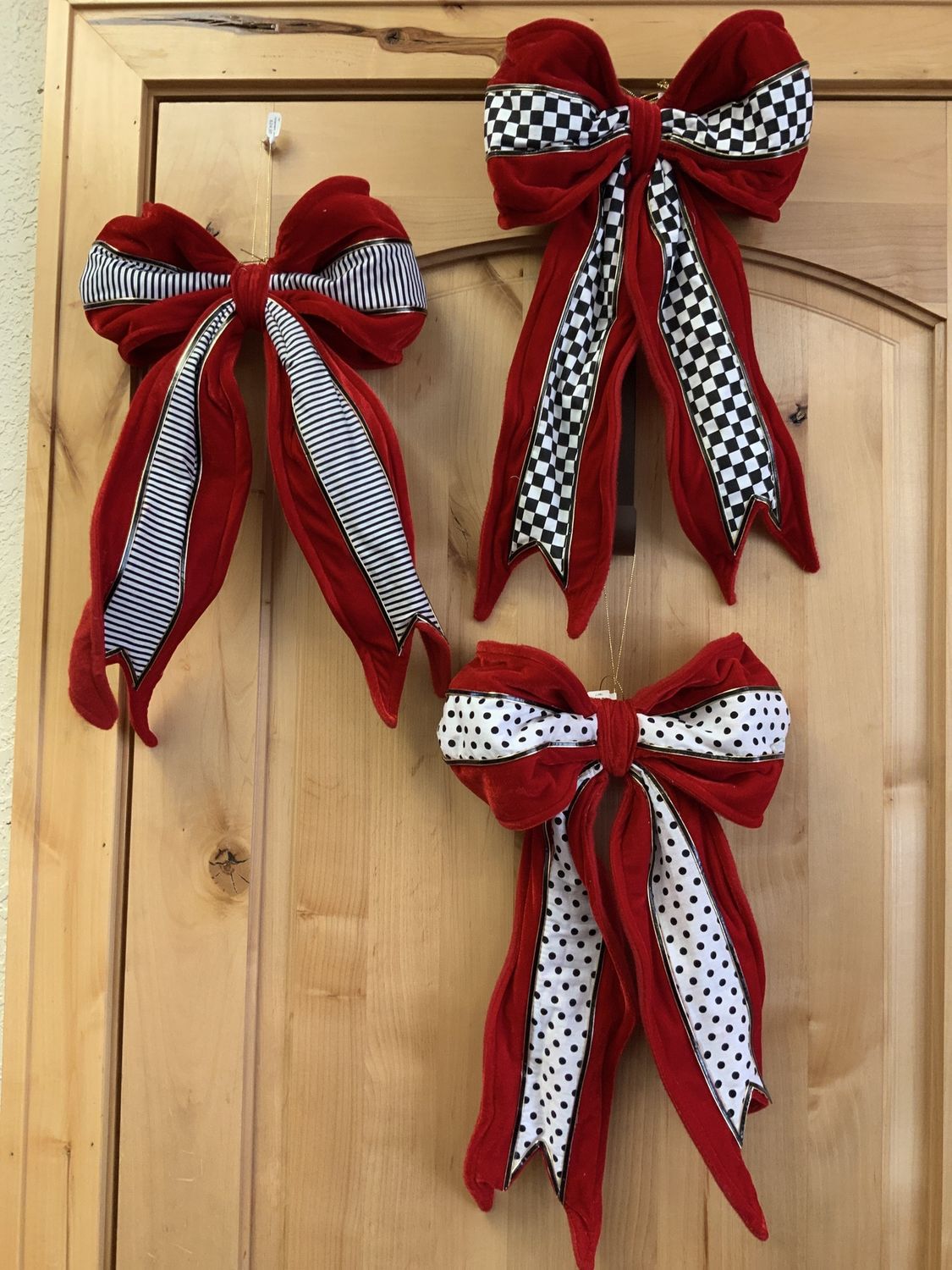 Ornament, Stripped Bow 16"