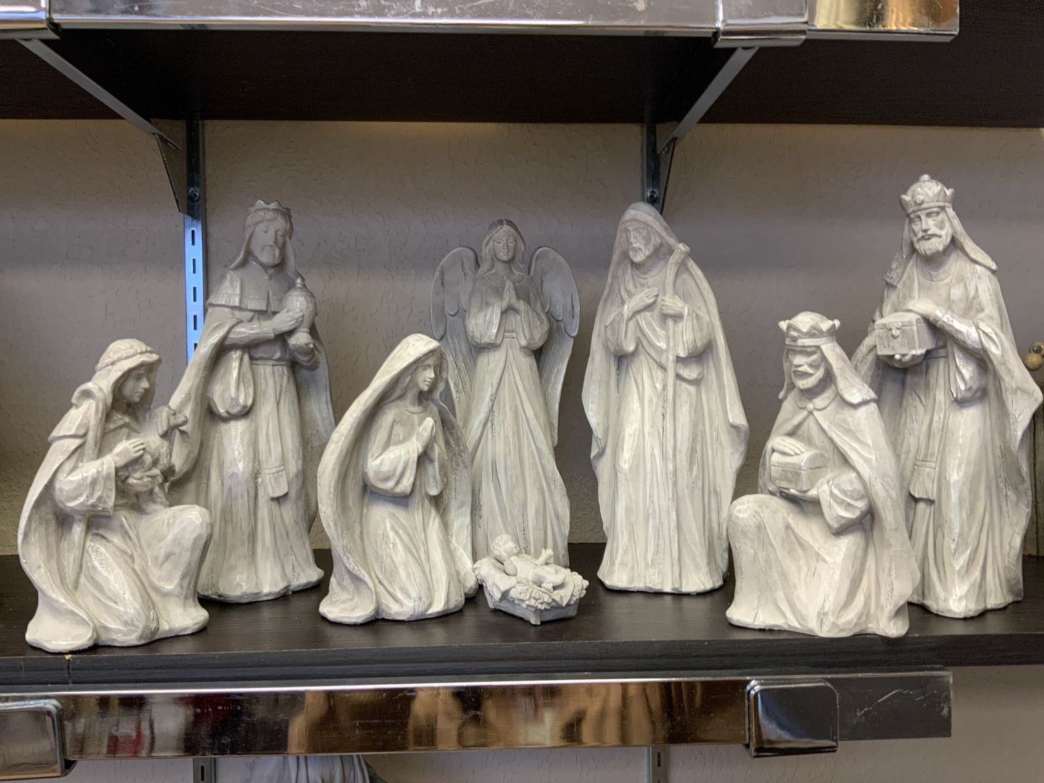 Nativity, White Distressed 8 pc