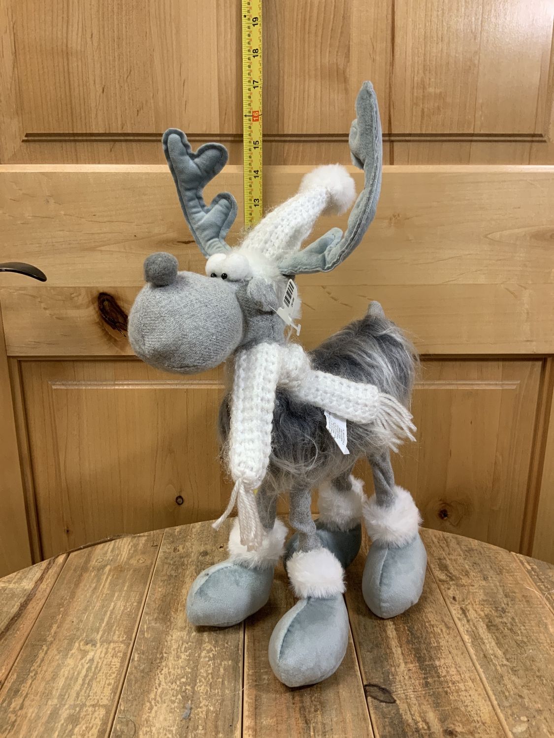 Reindeer, Winter Fuzzy 17" stand gr
