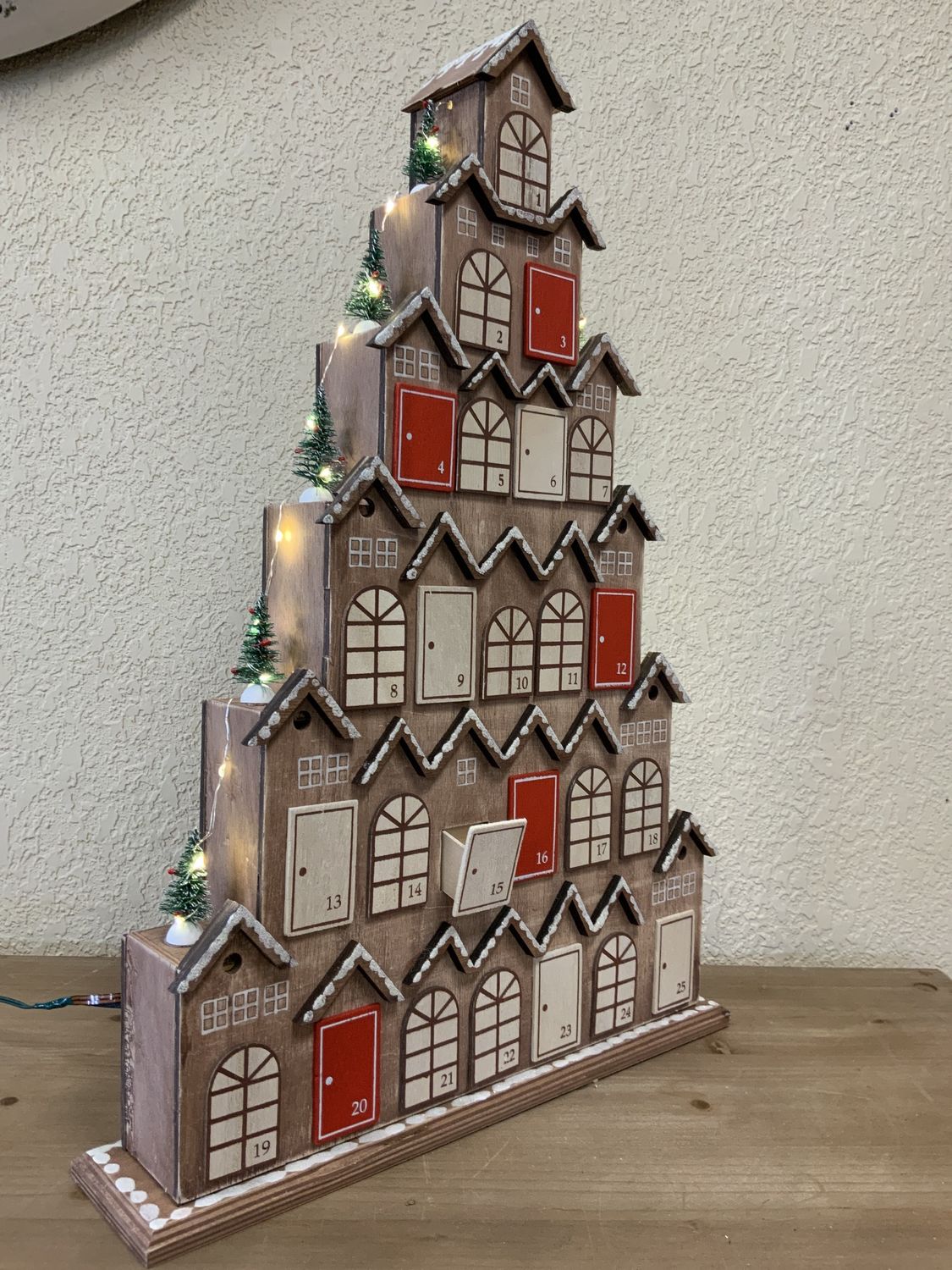 Advent Calendar, LED Wooden 21" brwn/red