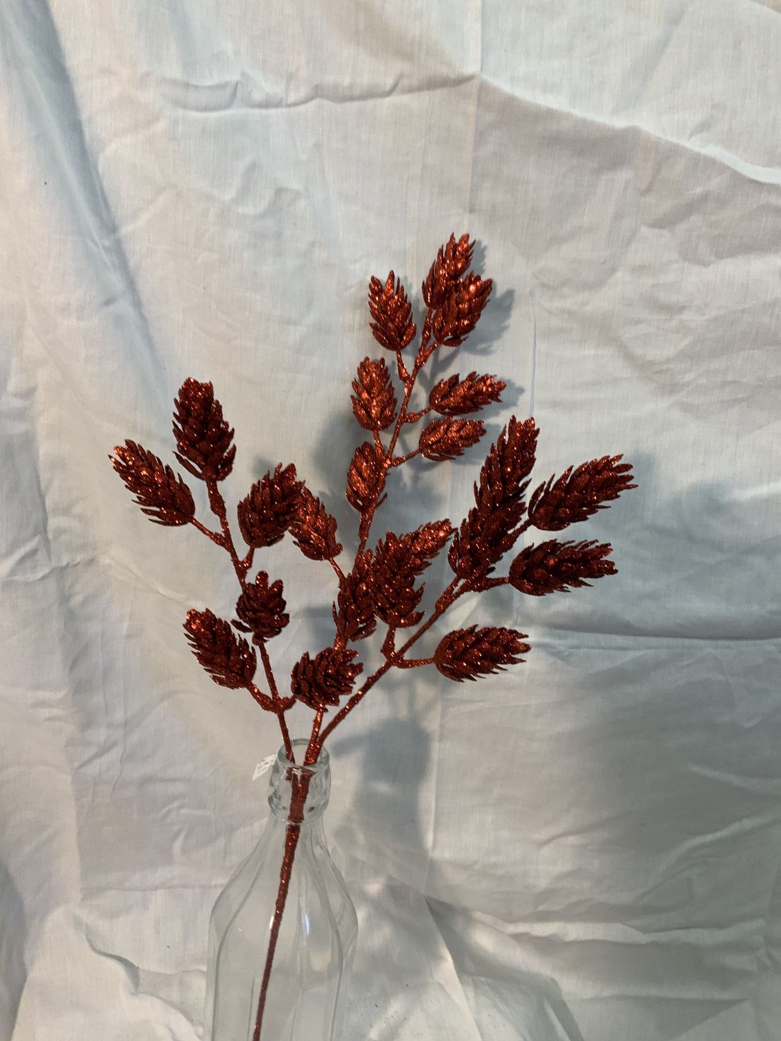Spray, Glitter Hops 24"Red