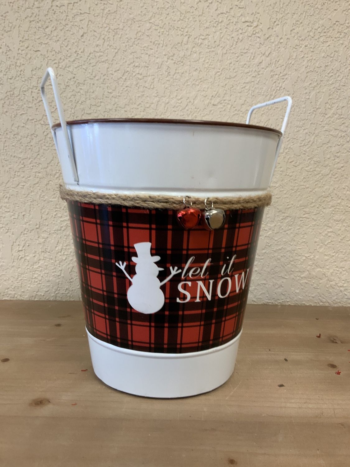 Bucket, R/G Plaid 2 asst wht
