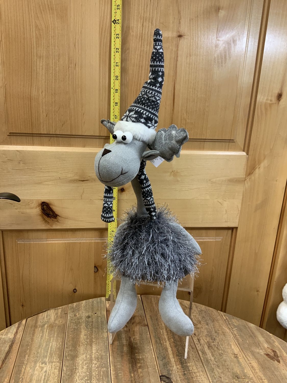 Reindeer, Long Neck sitting/scrf