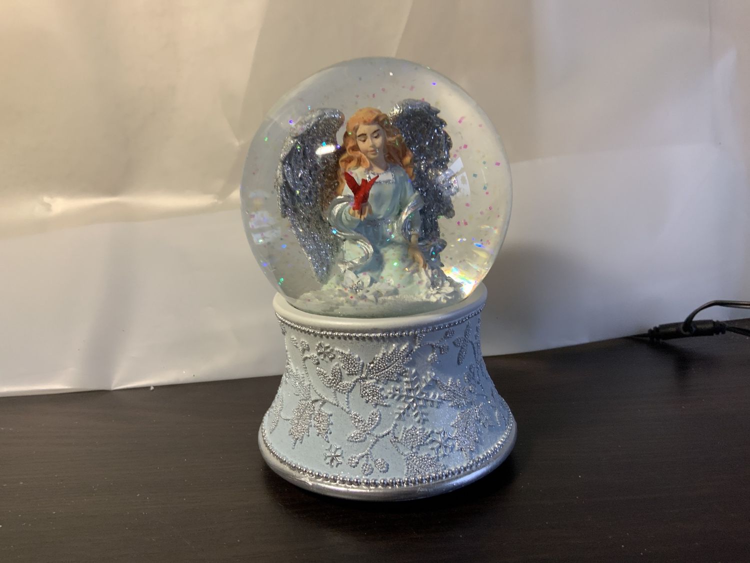 Snow Globe, Angel/Cardinal 6" Music