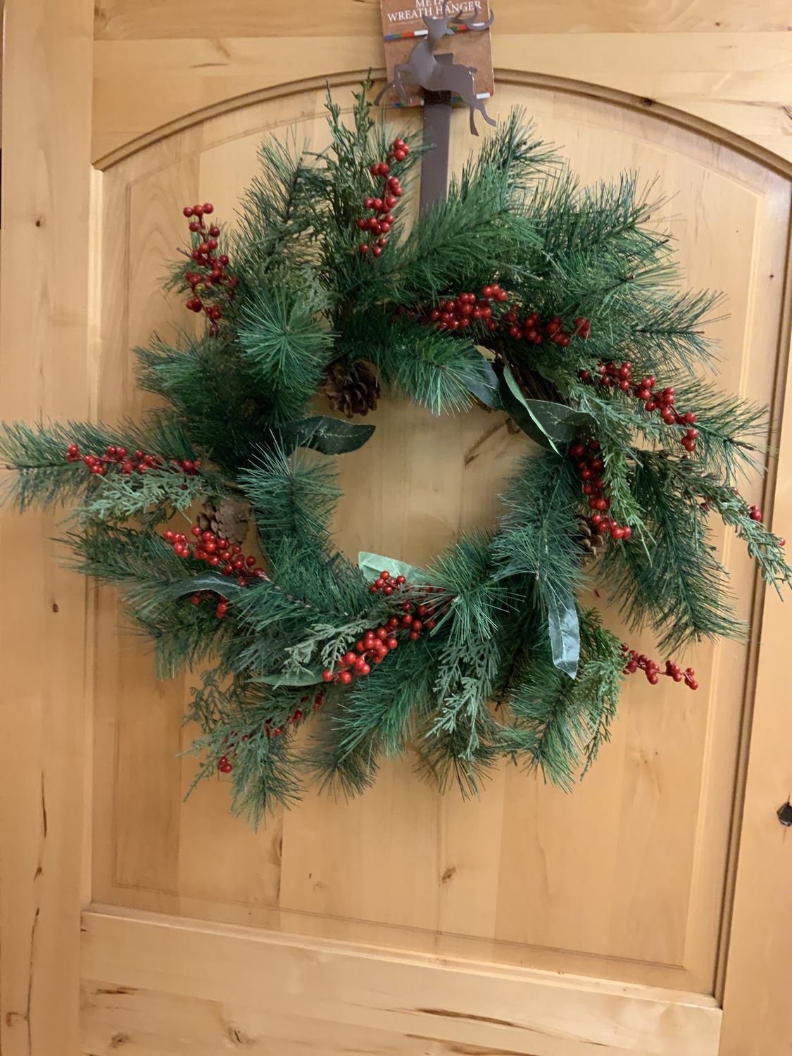 Wreath, Soft Cedar Pine Bry 24"Red/Grn