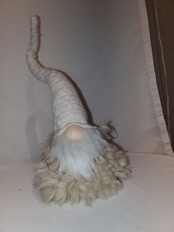 Gnome, Herringbone Hat beige squat