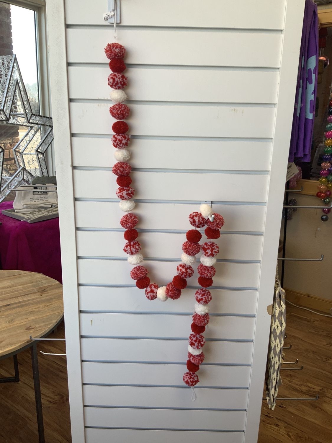 Garland, Pompom Peppermint Ball 48" Rd/Wht