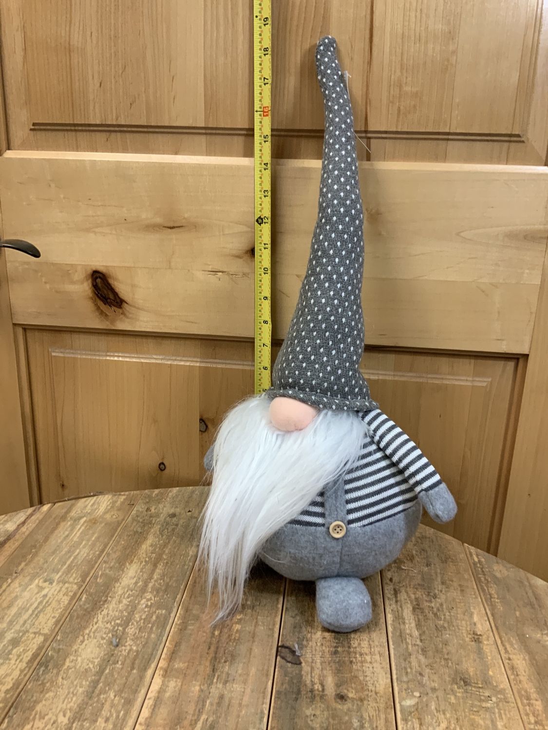 Gnome, Grey Dot Hat