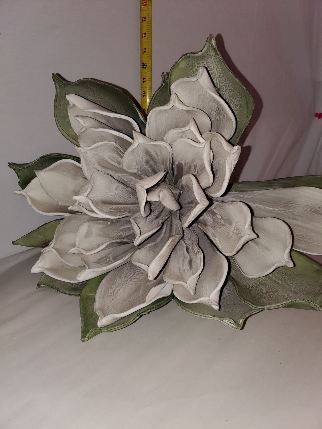Foam Flower, XXL Gray 44"