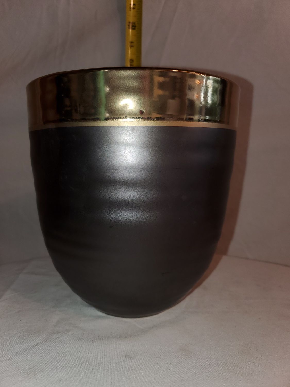 Pot, Pewter &amp; Gold Ceramic 6.3"D x6.7"H