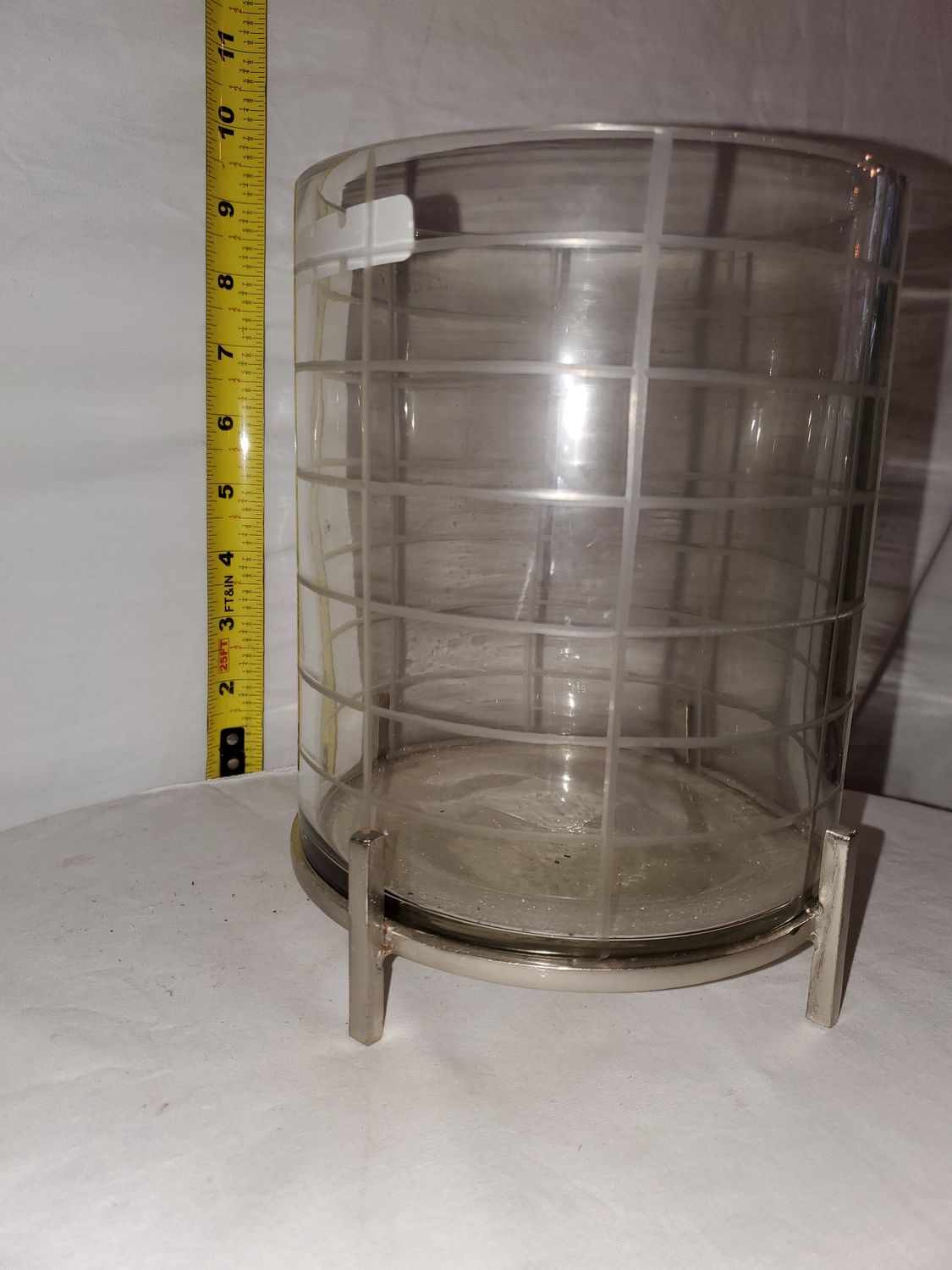 Candle Holder, Iron/Glass 6.5x7.75"