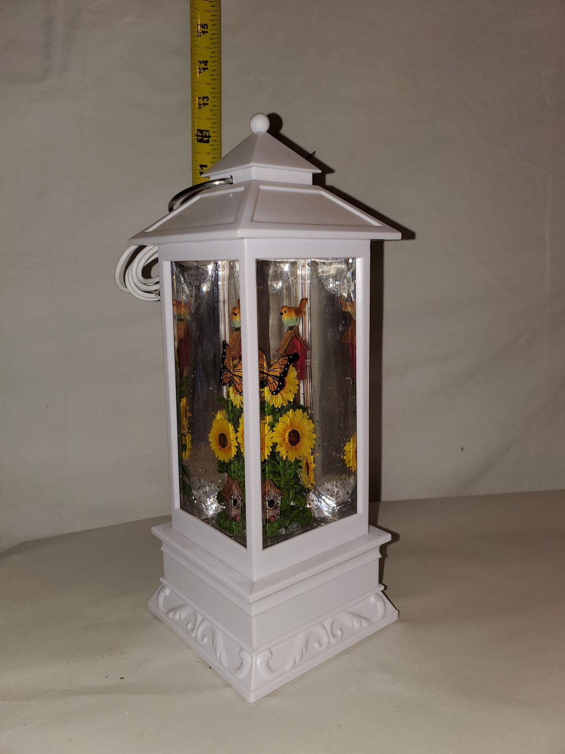 Water Globe, Sunflowers white