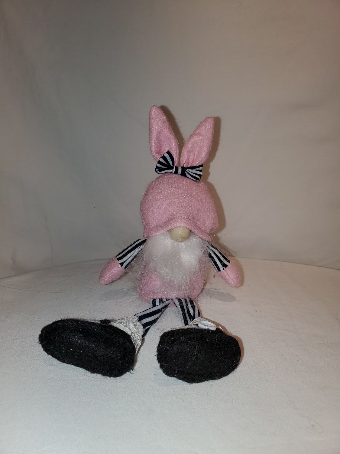 Gnome, Pink Rabbit sm B/W strp