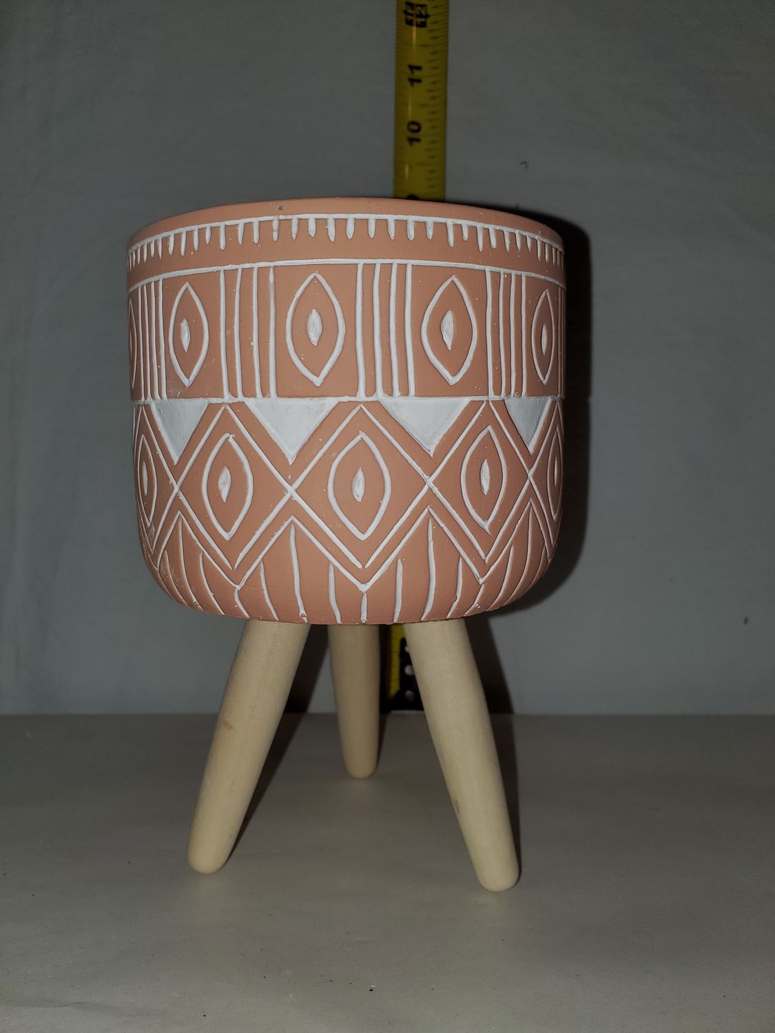 Pot, Salmon w/White Geometric Lg Footed