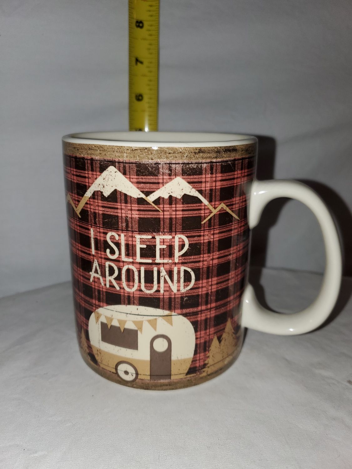 Mug, I Sleep Around boxed