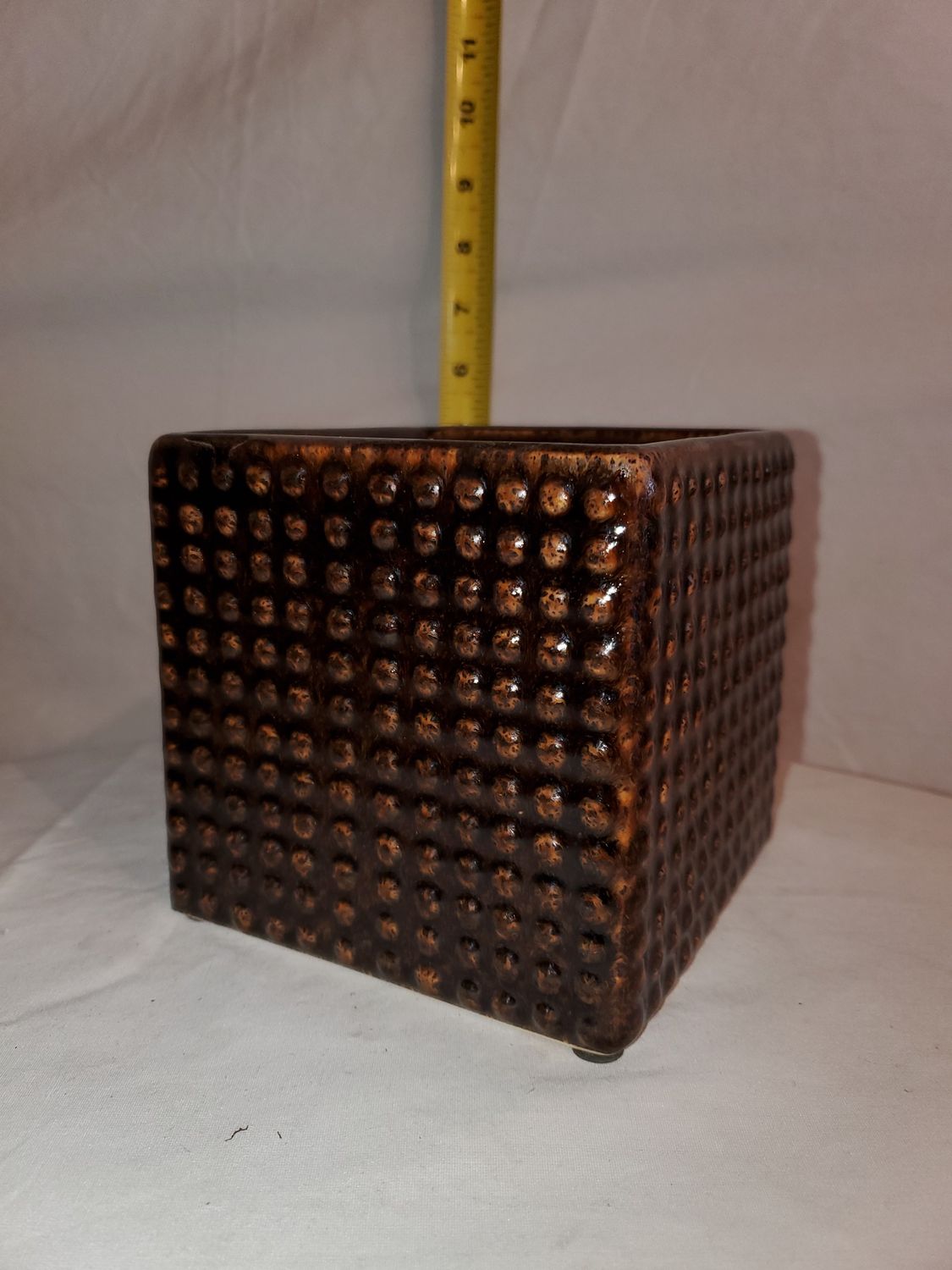 Planter, Dotted Cube lg Chocolate