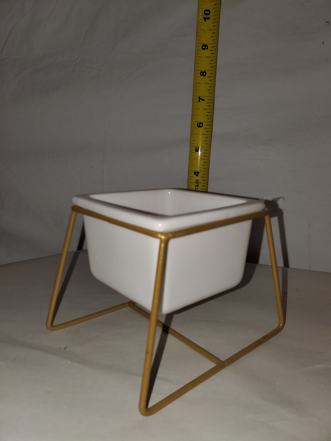 Pot, w/Gold Wire Holder 4" ceramic