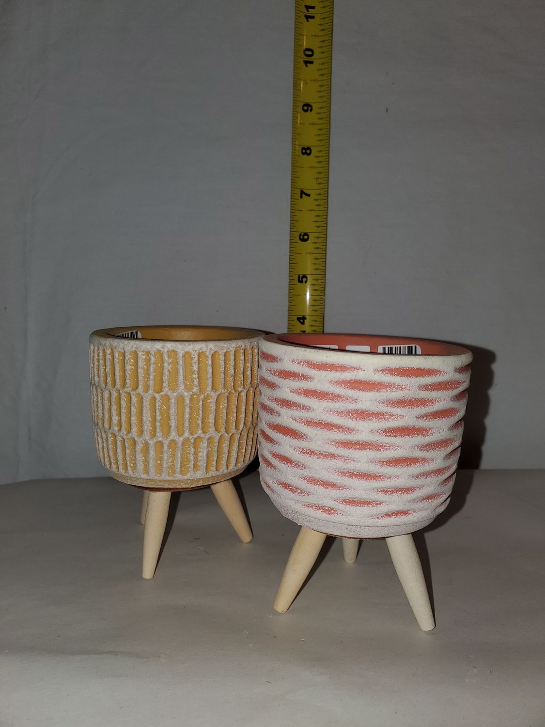 Planter, Embossed Mini 2asst footed