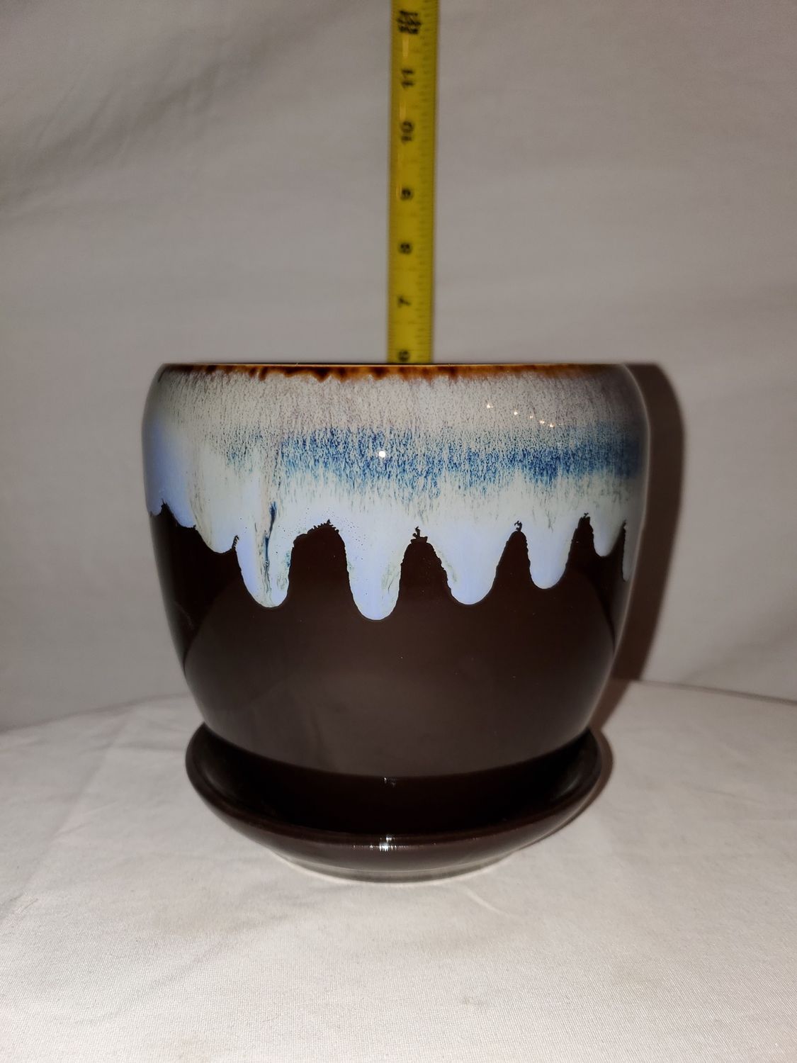 Pot, Cobalt w/Blue Drip Med w/Saucer