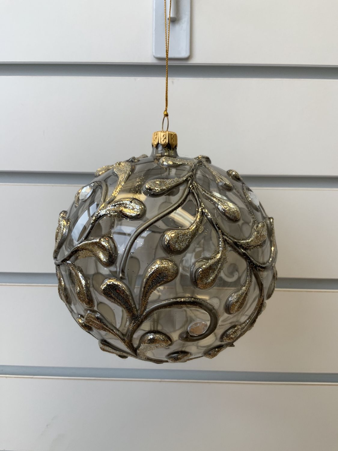 Ornament, Smoky Leaf 5"