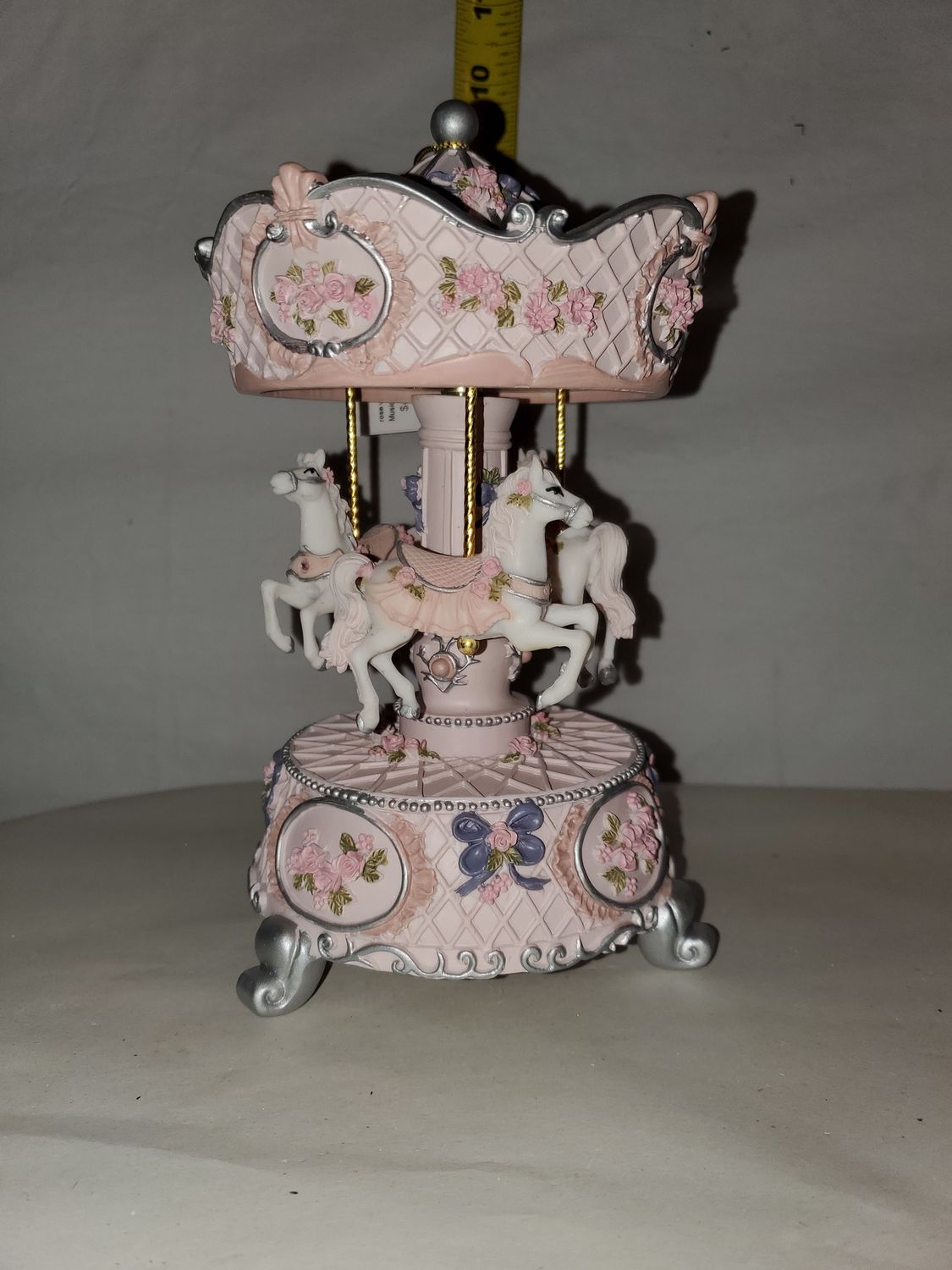 Music Box, Carousel Horses rose windup