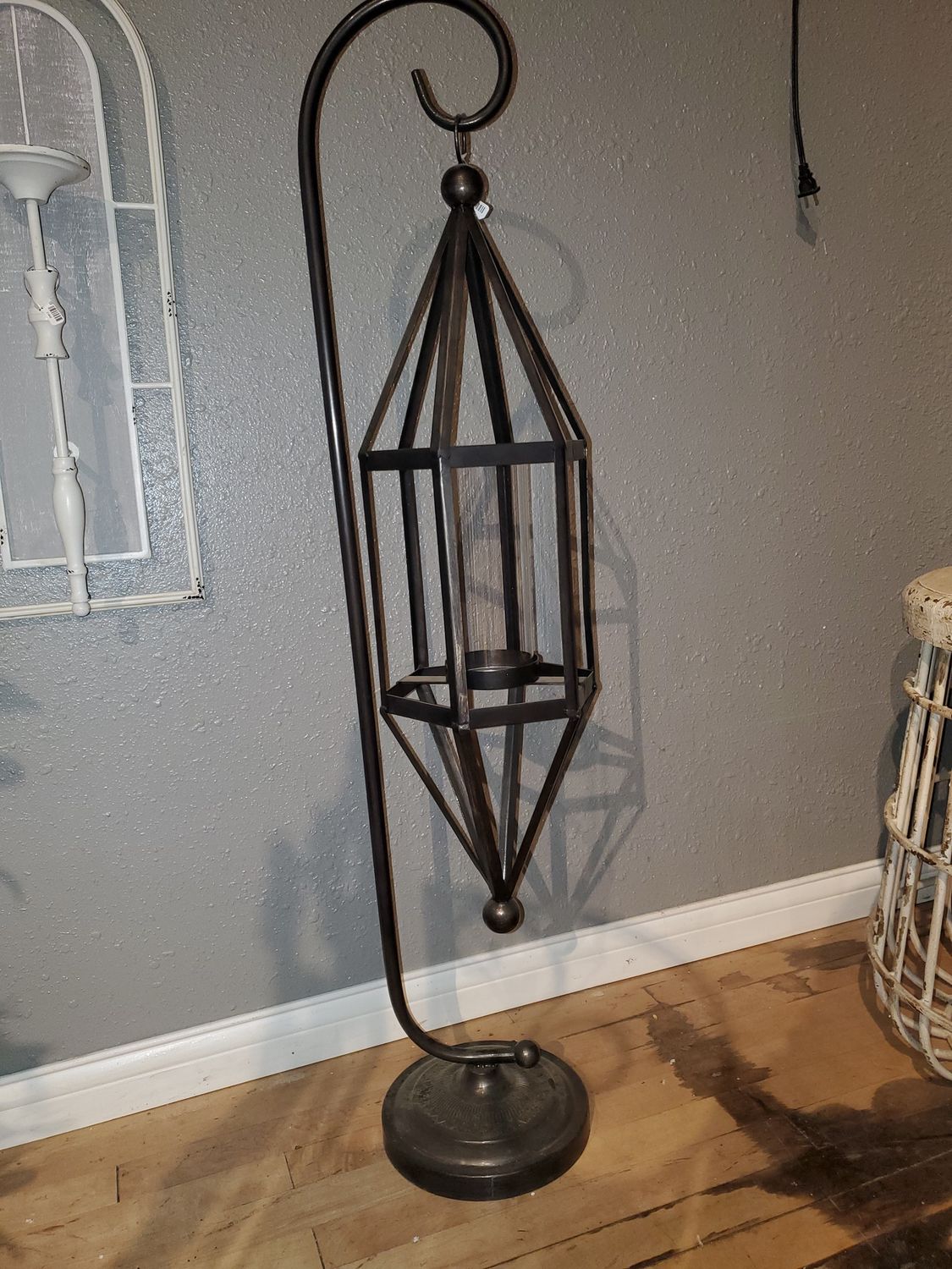 Lantern, Hanging w/Stand 45.5"