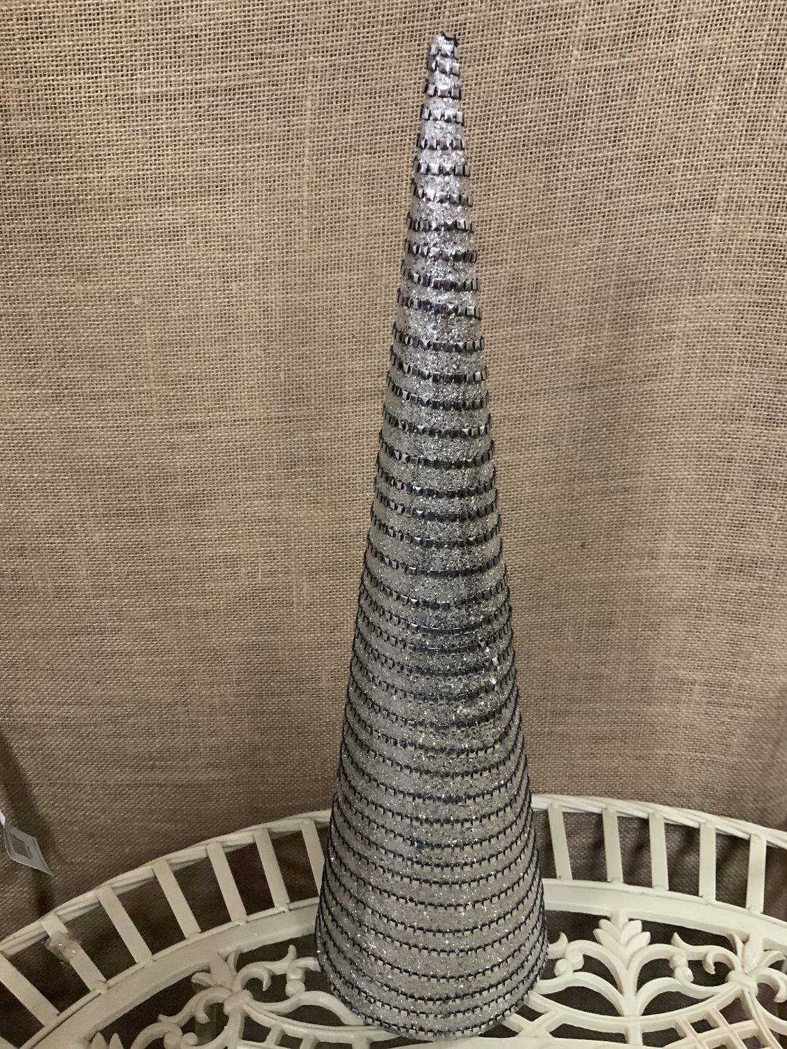 Cone Tree, Art Deco Swirl 21" Champ