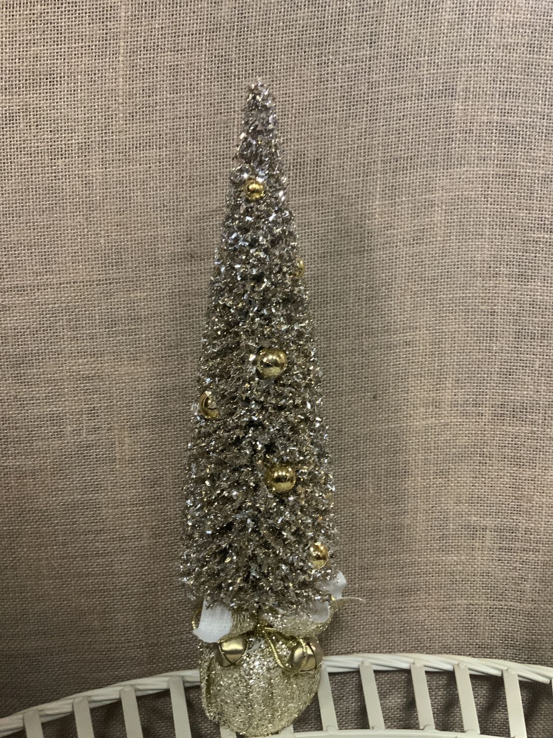 Cone Tree, Sack w/Bells 16" Gold