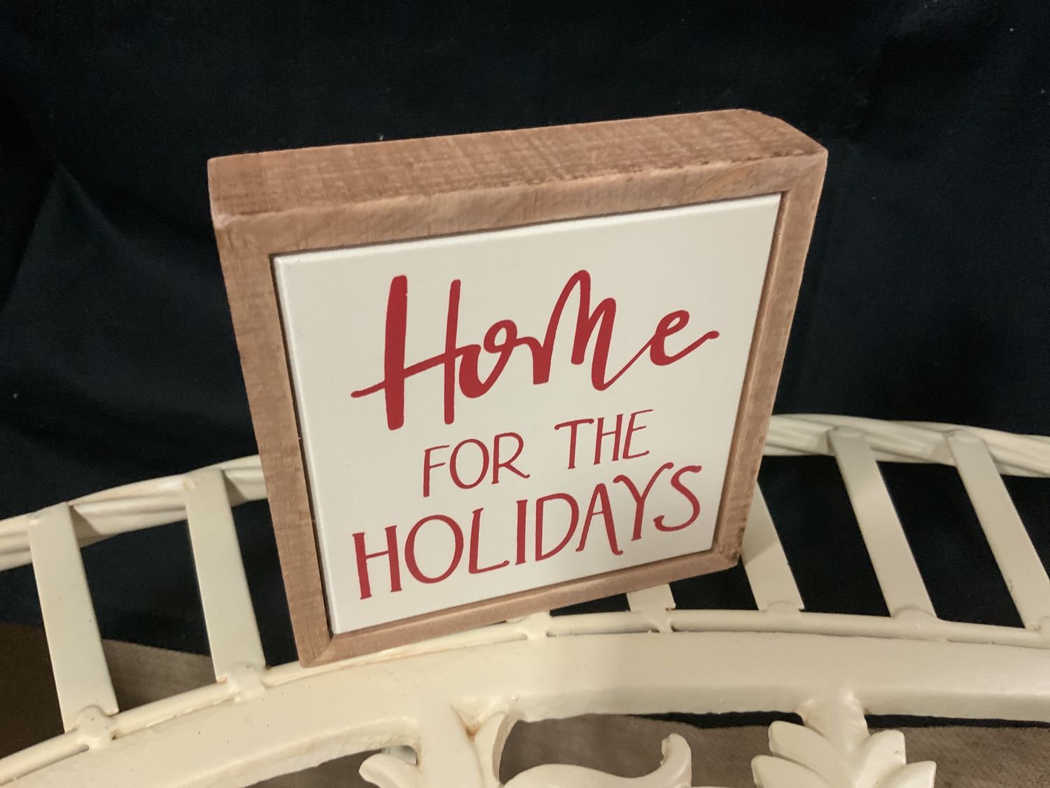 Sign, Home/Holidays