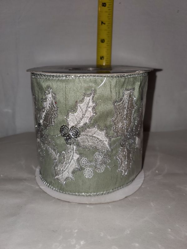 Ribbon, Holly Lt Green Holly Leaf Applique 15&#39;