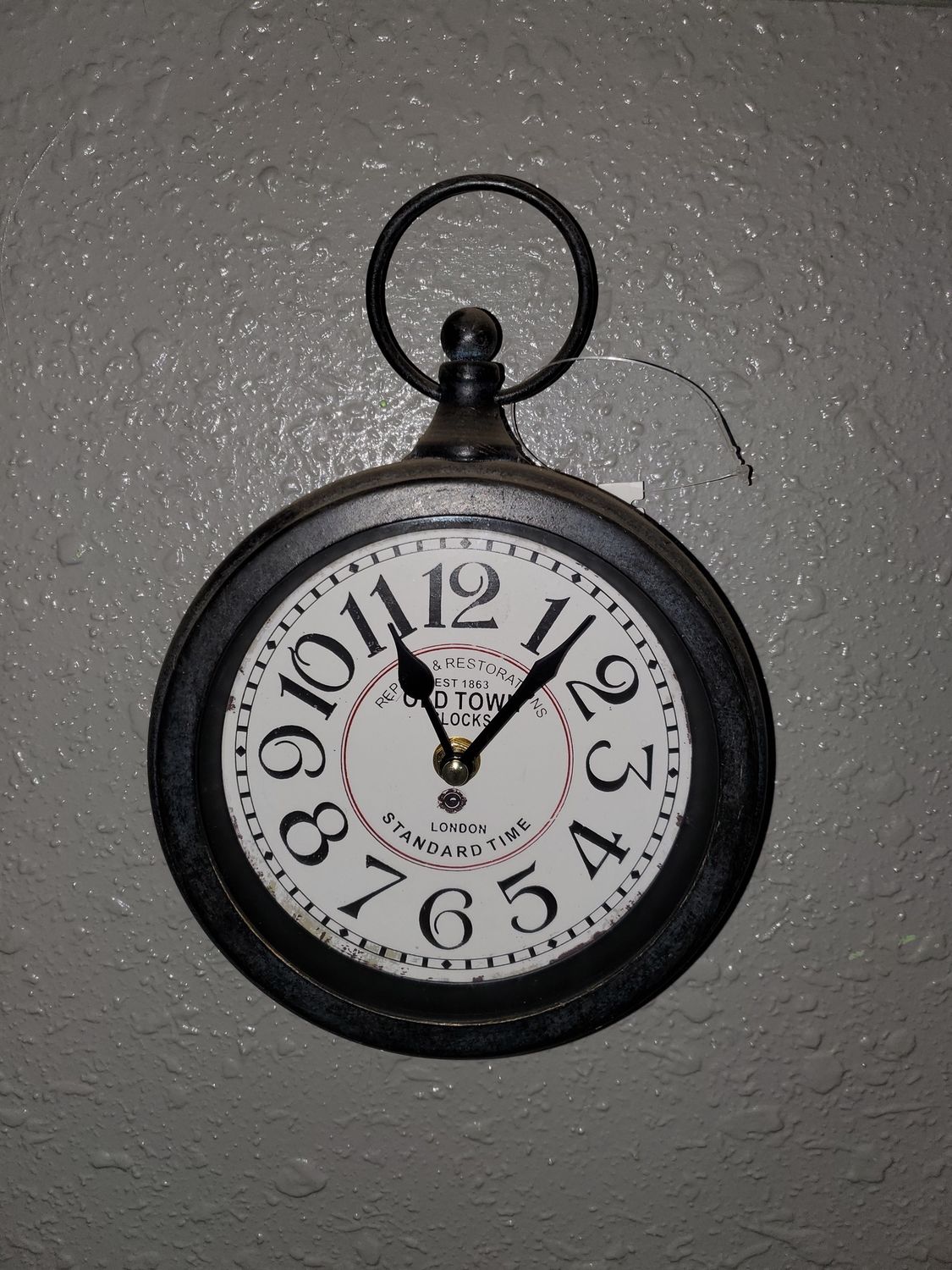 Clock, Old Town Red/black