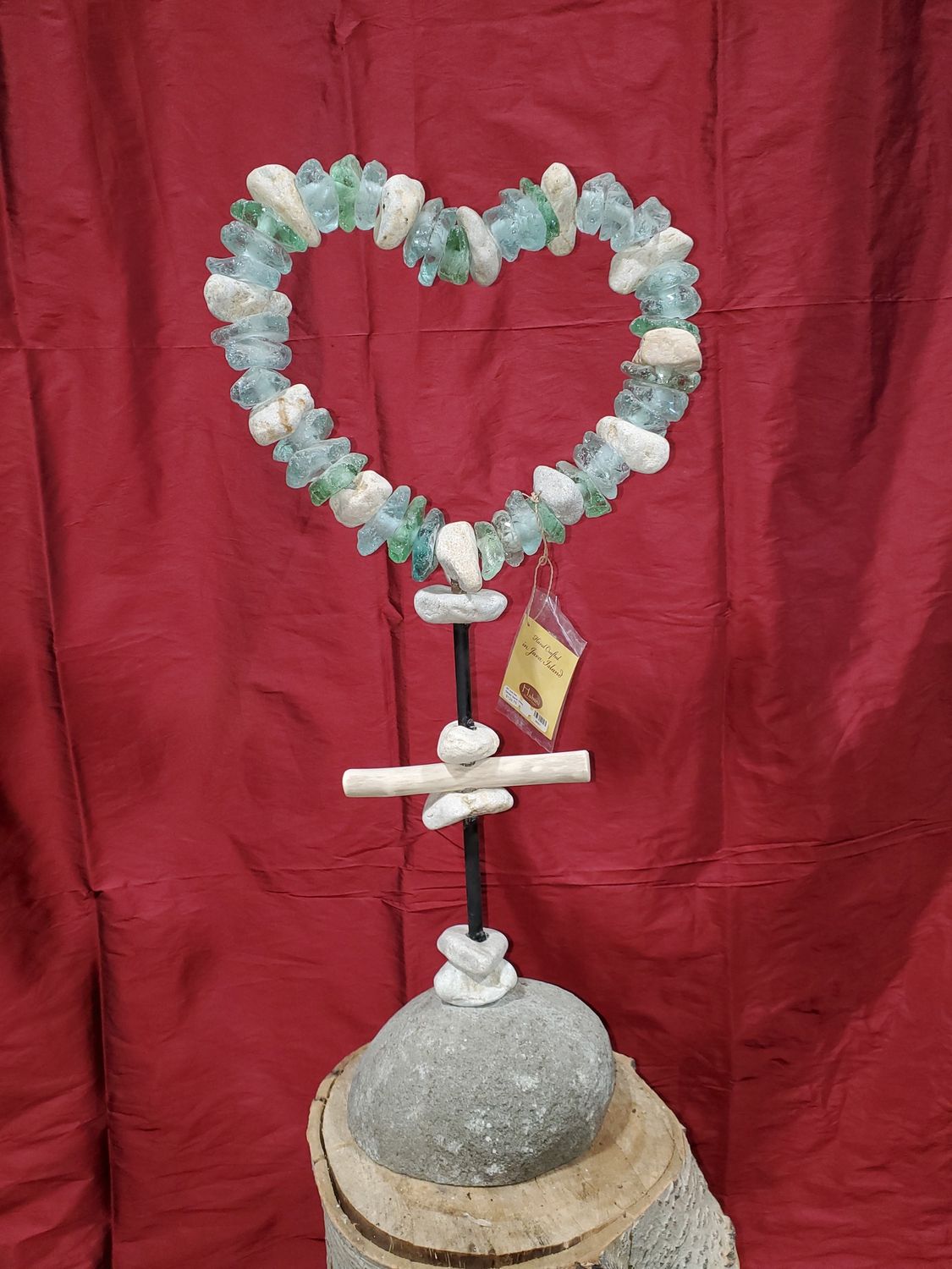 Garden Stand, Glass Heart 30" rock bas