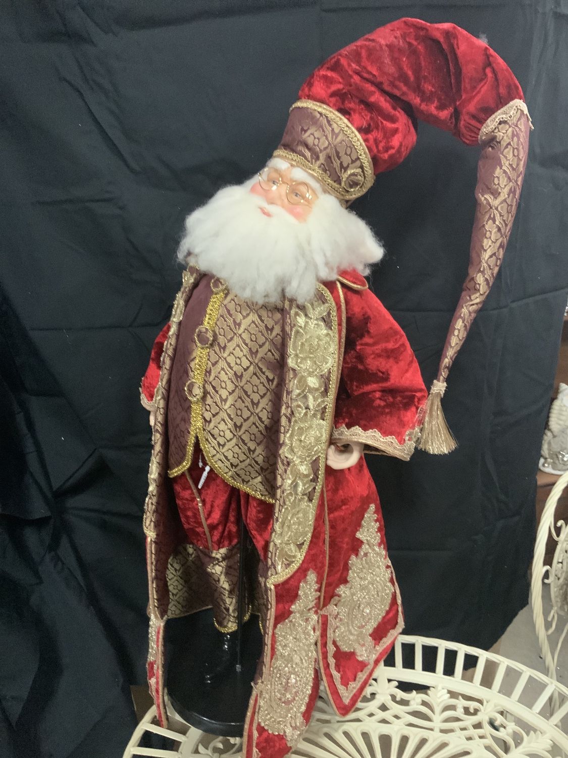 Santa, Red/Gold Embrodery 33" w/stand