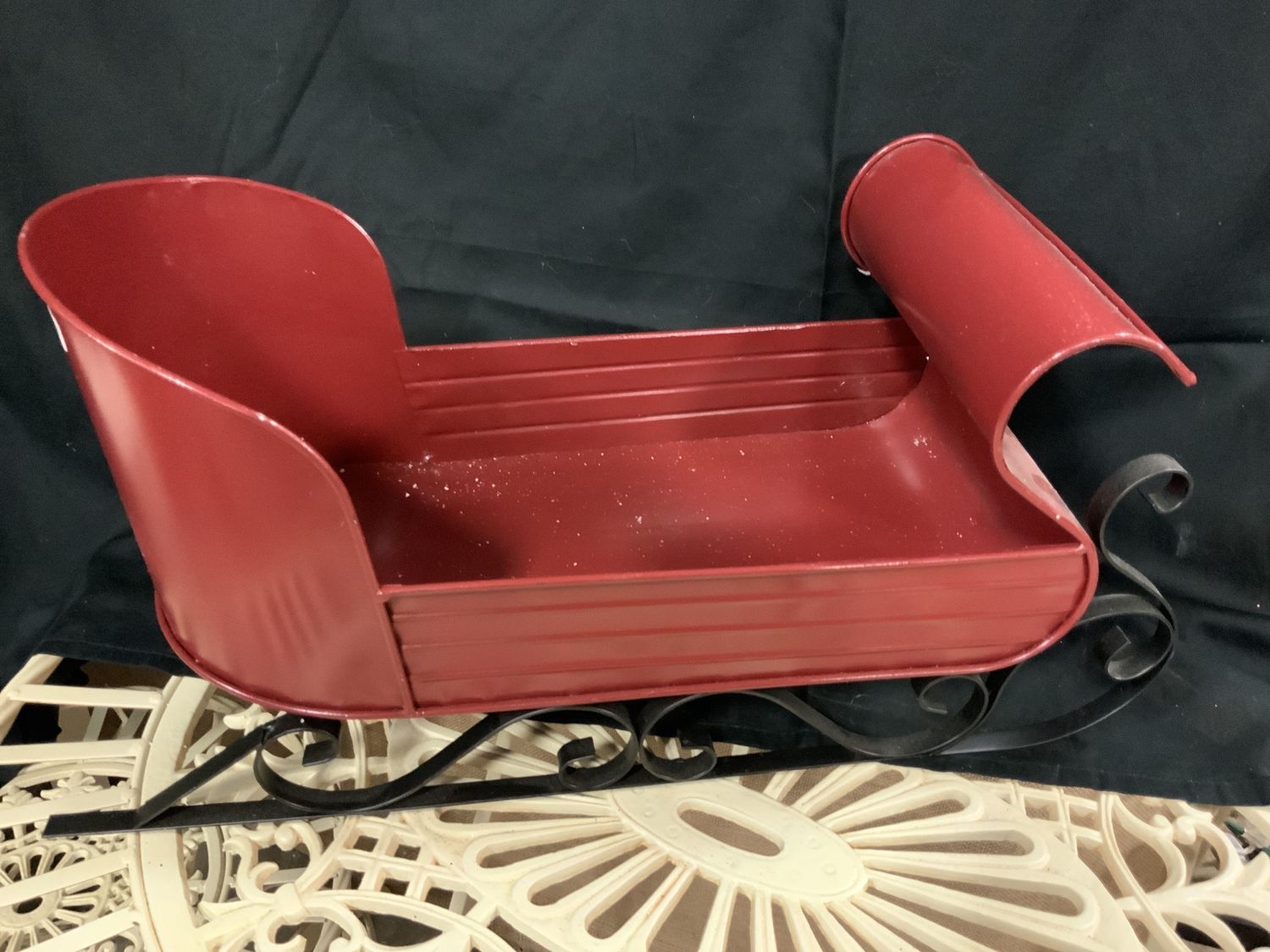 Sleigh, Open Sided red metal